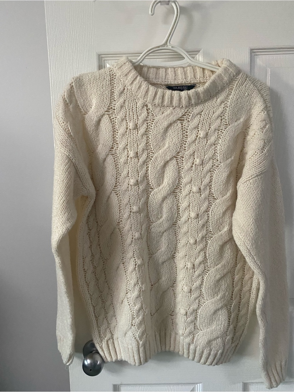 Cable Knit Crewneck Sweater - Cream -